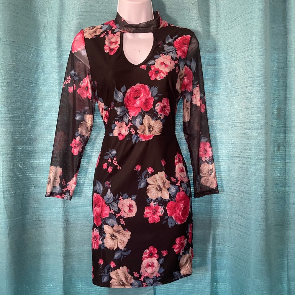 🆕✨ Navy Blue Floral Mini Dress